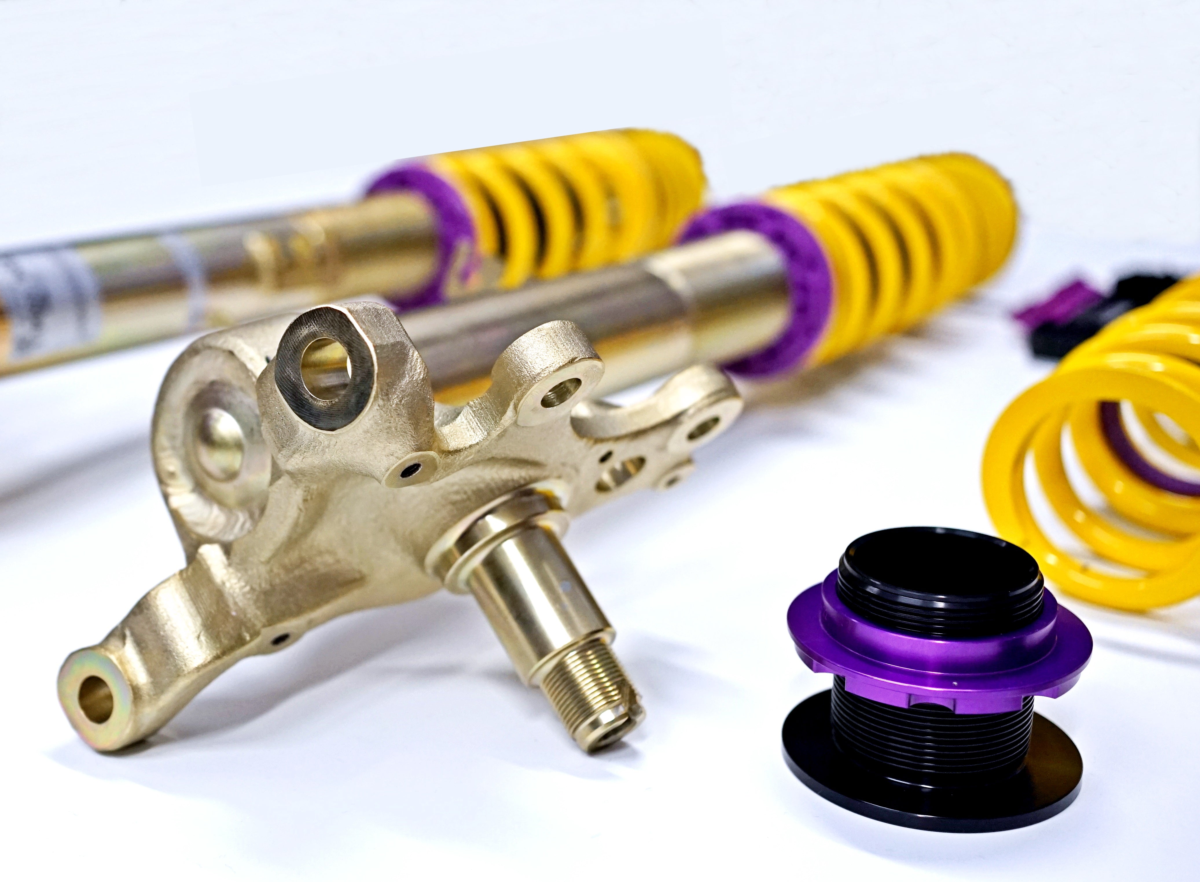 gepfeffert.com Gewindefahrwerk V1 BMW 3er E30 inklu. Federbeine - gepfeffert.com