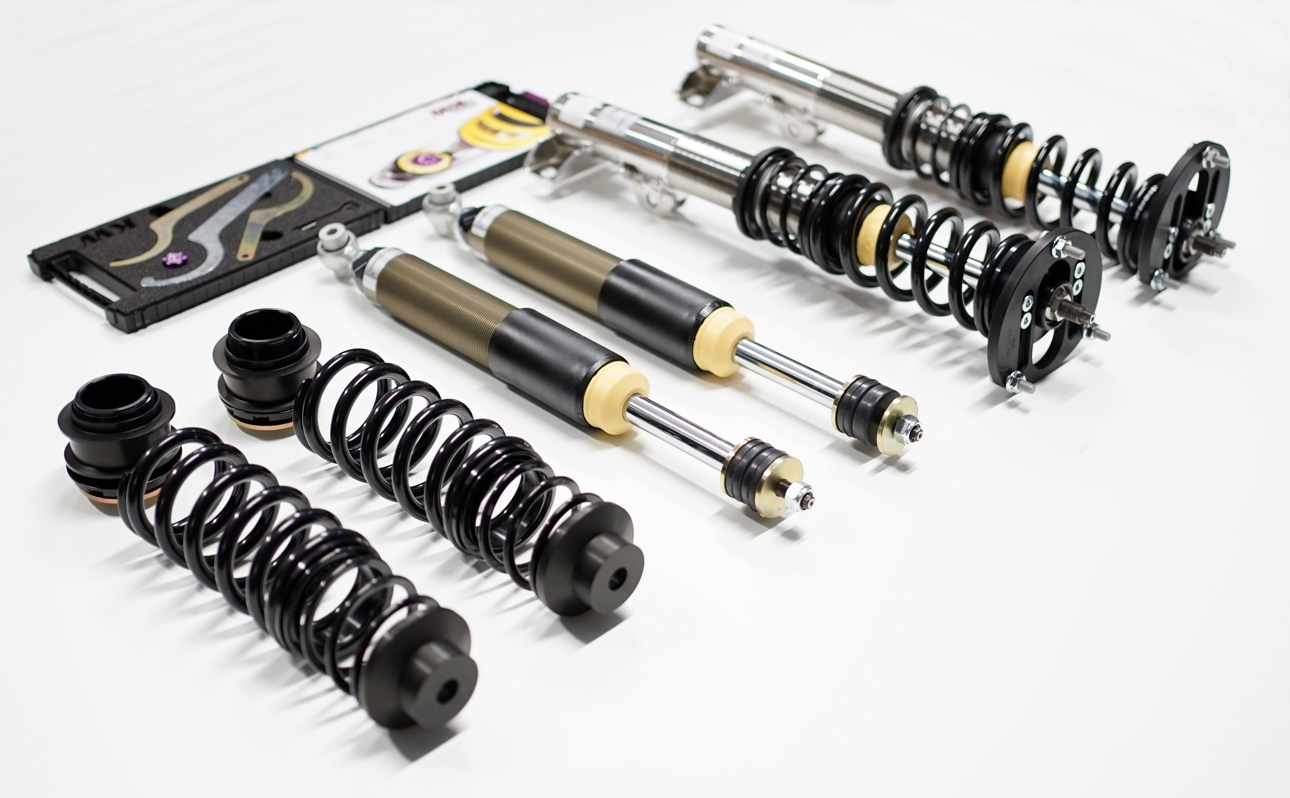 gepfeffert.com Gewindefahrwerk V3 Clubsport Mercedes Benz 190 (W201) (mit Sturzdomlager) - gepfeffert.com