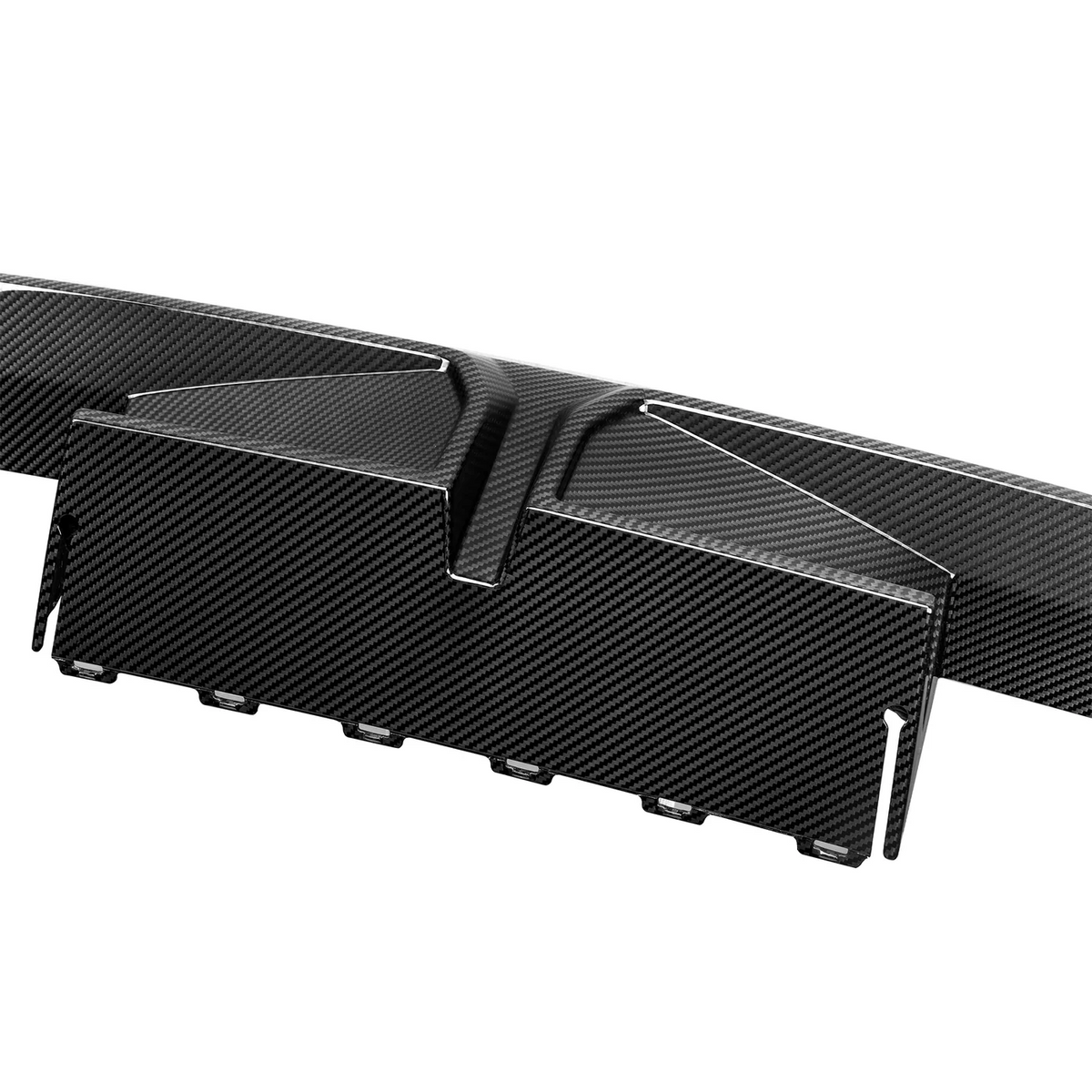 BMW M2 G87 CS V2 Heckdiffuser aus hochwertigem Prepreg Dry-Carbon – Detailaufnahme der Diffusorfinnen und Carbon-Struktur