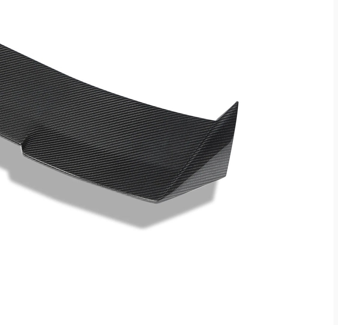 BMW M3 G81 Carbon Dachspoiler RV Design montiert