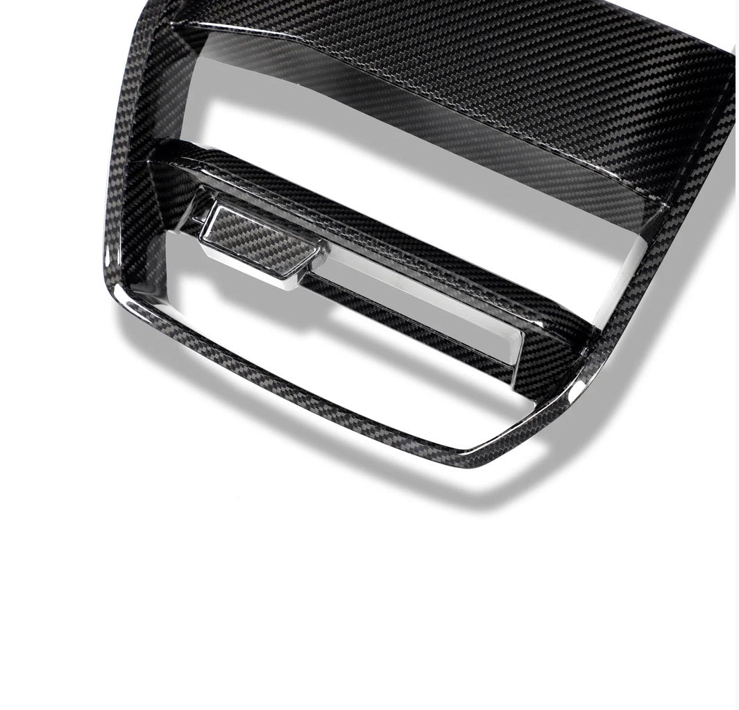 BMW M4 G82 Dry Carbon Kühlergrill Detailansicht