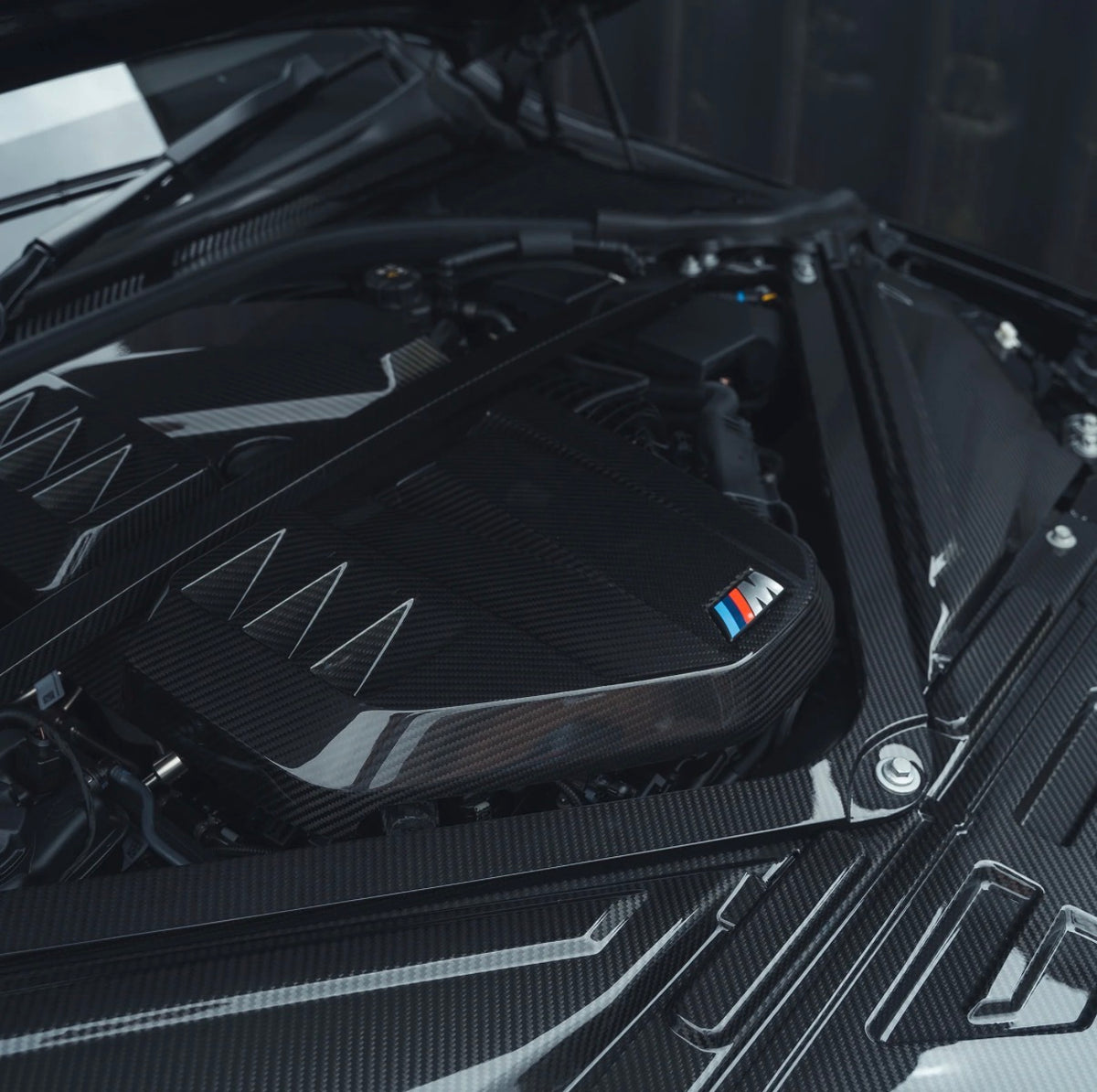 BMW M3 G80 M4 G82 CPG+ V3 Dry Carbon Motorraumabdeckungen
