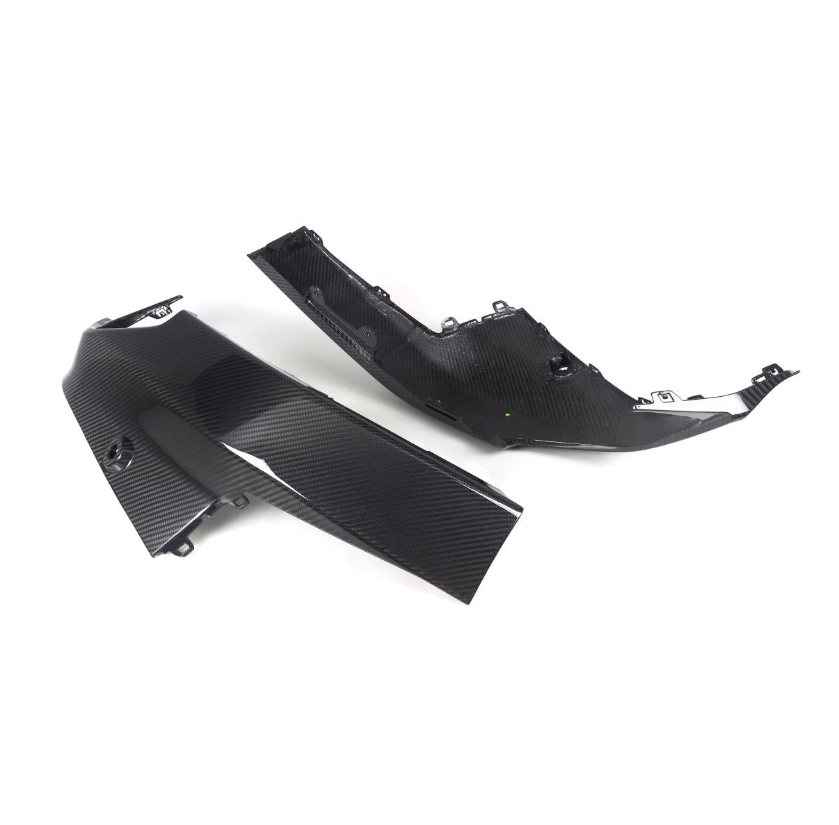 BMW 2er G42 2022+ Seitenstoßstangen-Diffuser-Einsatz CPG V1 Carbon