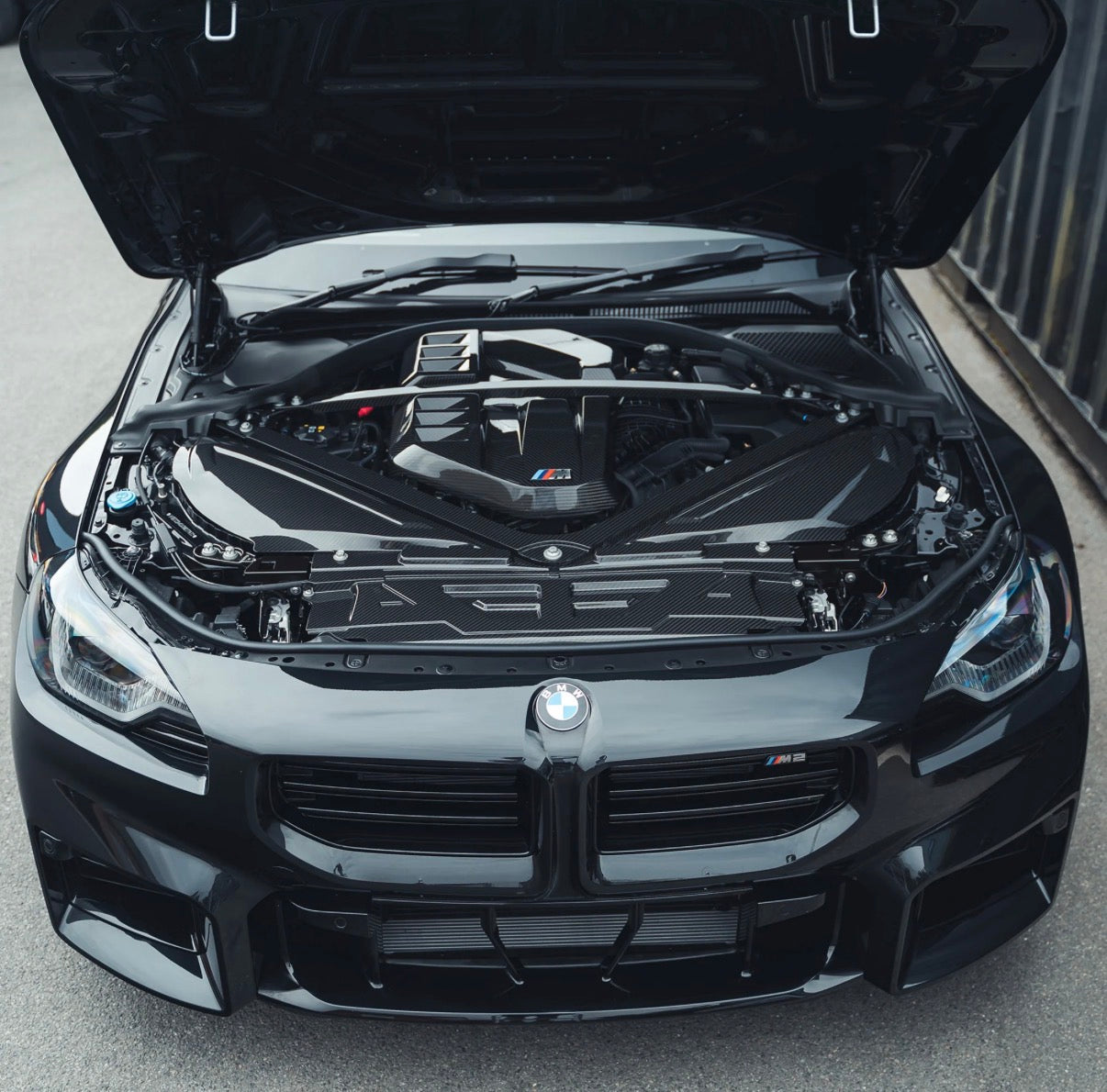 BMW M2 G87 M3 G80 G81 M4 G82 G83 CPG Design Domstrebe Motorraum Carbon