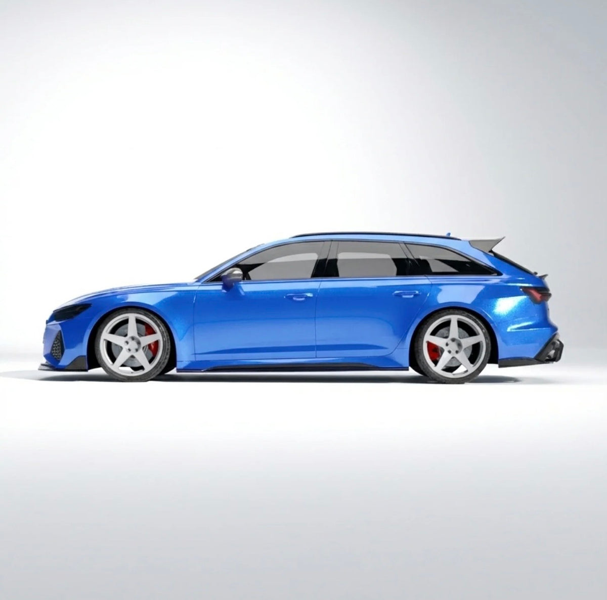 Blauer Audi RS6 C8 Avant mit V4 Carbon Seitenschwellern in der vollständigen Seitenansicht