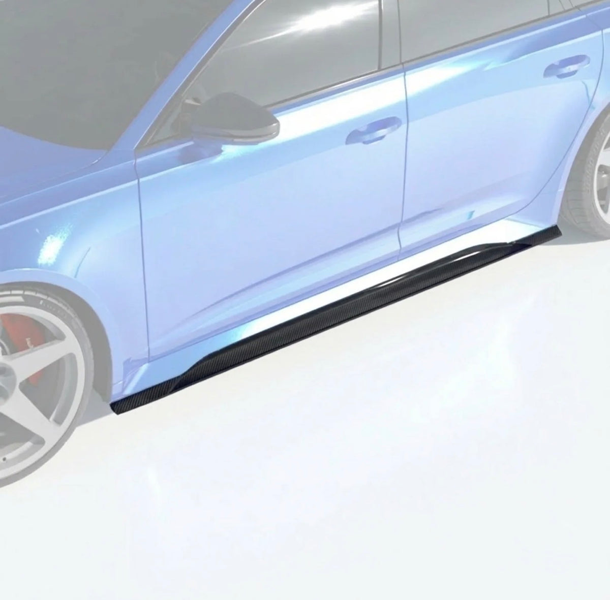 V4 Carbon Seitenschweller am blauen Audi RS6 C8 – seitliche Detailansicht