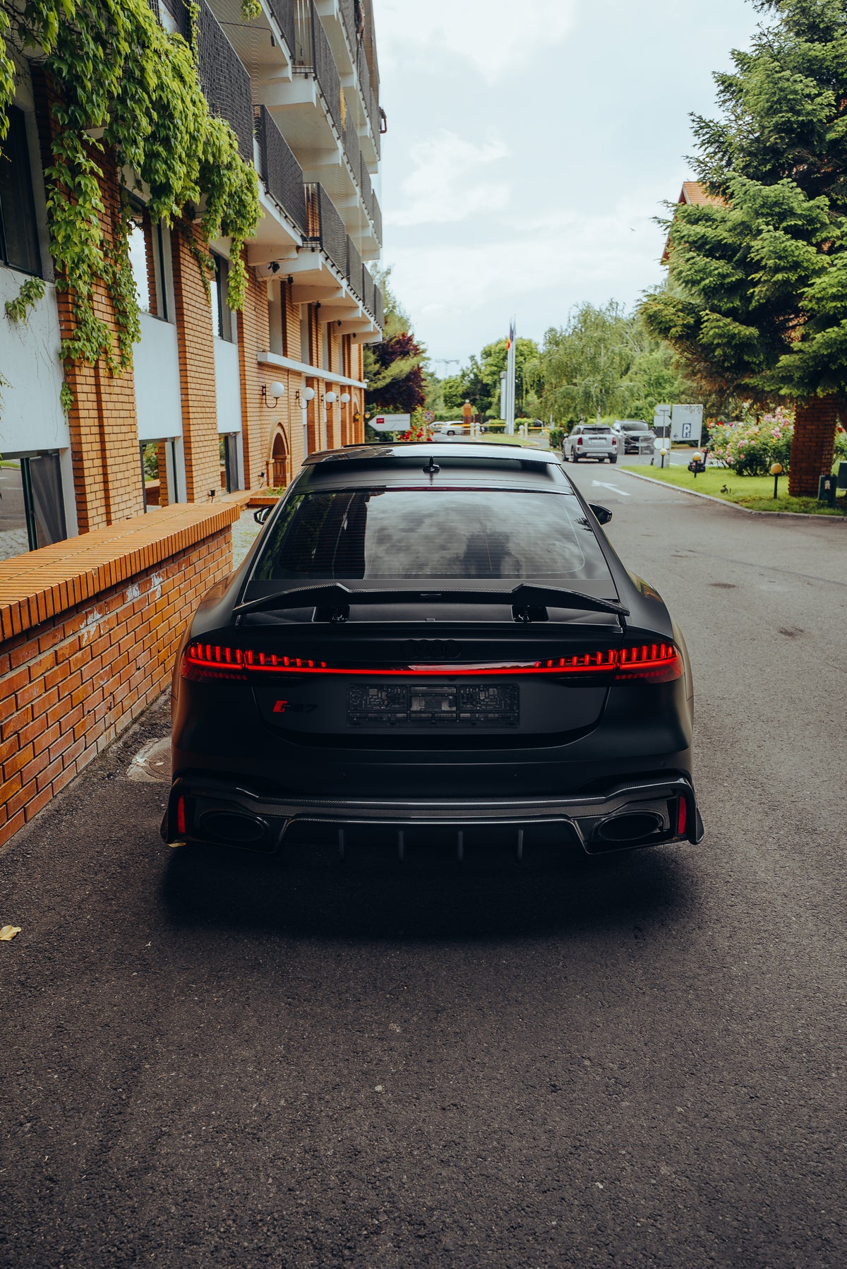 Audi RS7 C8 mit CPG x RV V2 Heckspoiler – Heckansicht