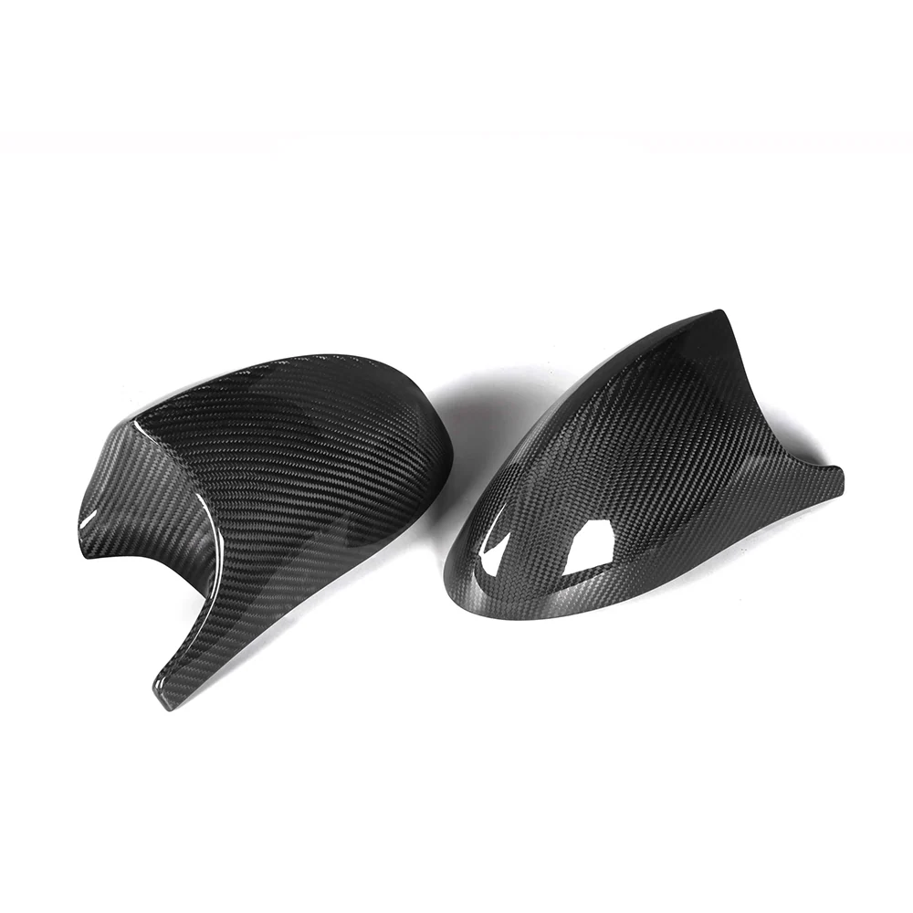 Rückseite der CPG + M-Style Dry-Carbon Spiegelkappen für BMW E90 E91 E92 E93 Pre-LCI mit Ansicht der Innenseite und Befestigungsbereiche