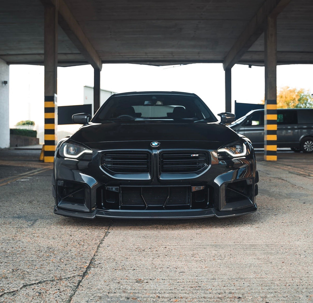     CPG+ V3 3-teiliger Carbon Frontsplitter am BMW M2 G87 Seitenansicht