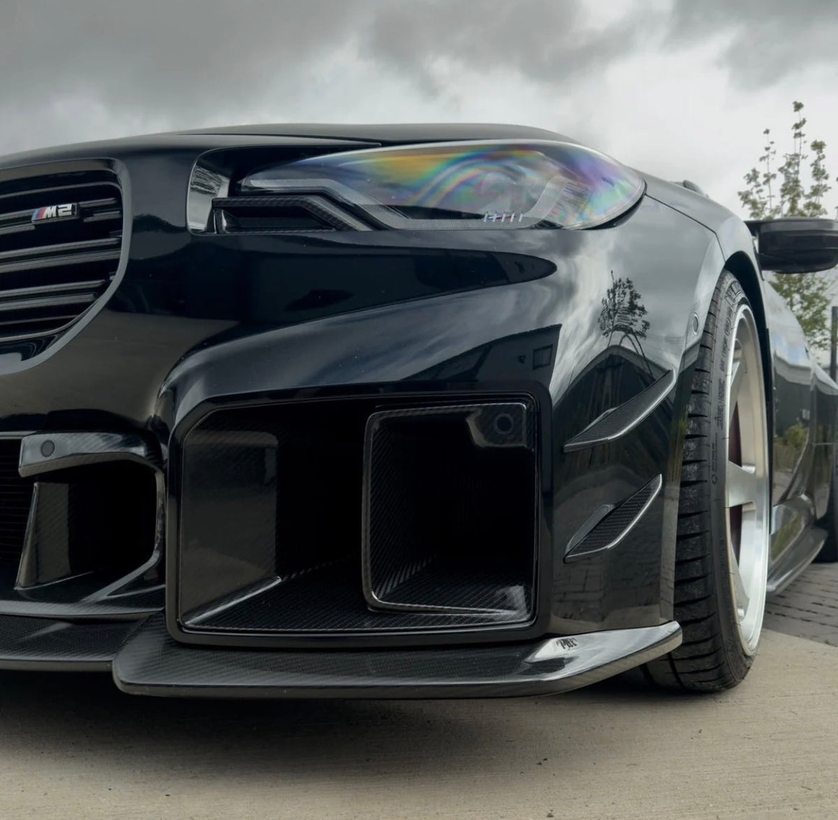 CPG + V3 Prepreg Carbon Lufteinlässe im hauseigenen Design für BMW M2 G87