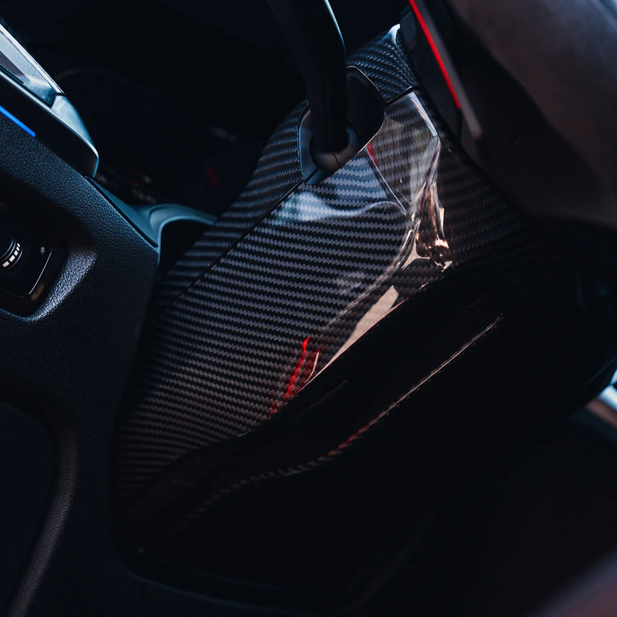 BMW M3 G80 Lenksäulenverkleidung aus echtem Dry-Carbon