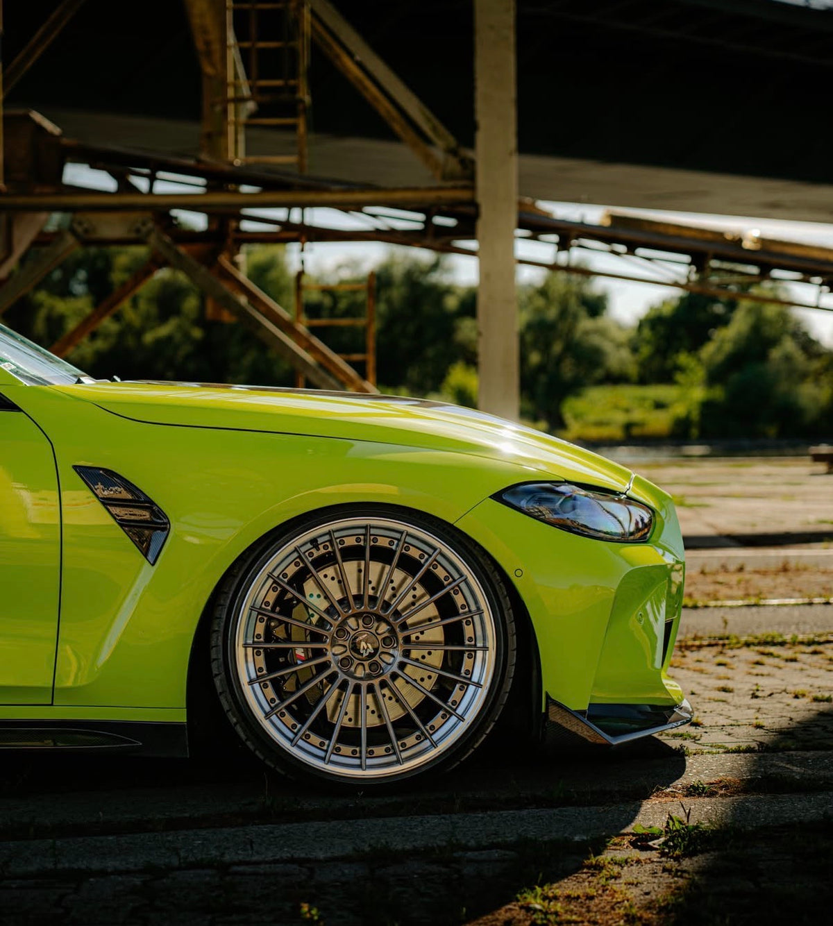 CPG+ V4 CSL Motorhaube am BMW M3 G80 – Detailansicht der Haubenkonturen