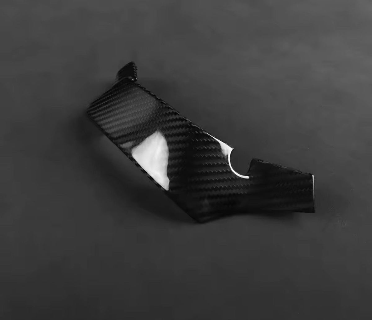 Rückseite der CPG+ V1 Carbon Lenkradverkleidung für BMW M3 G80 und M4 G82