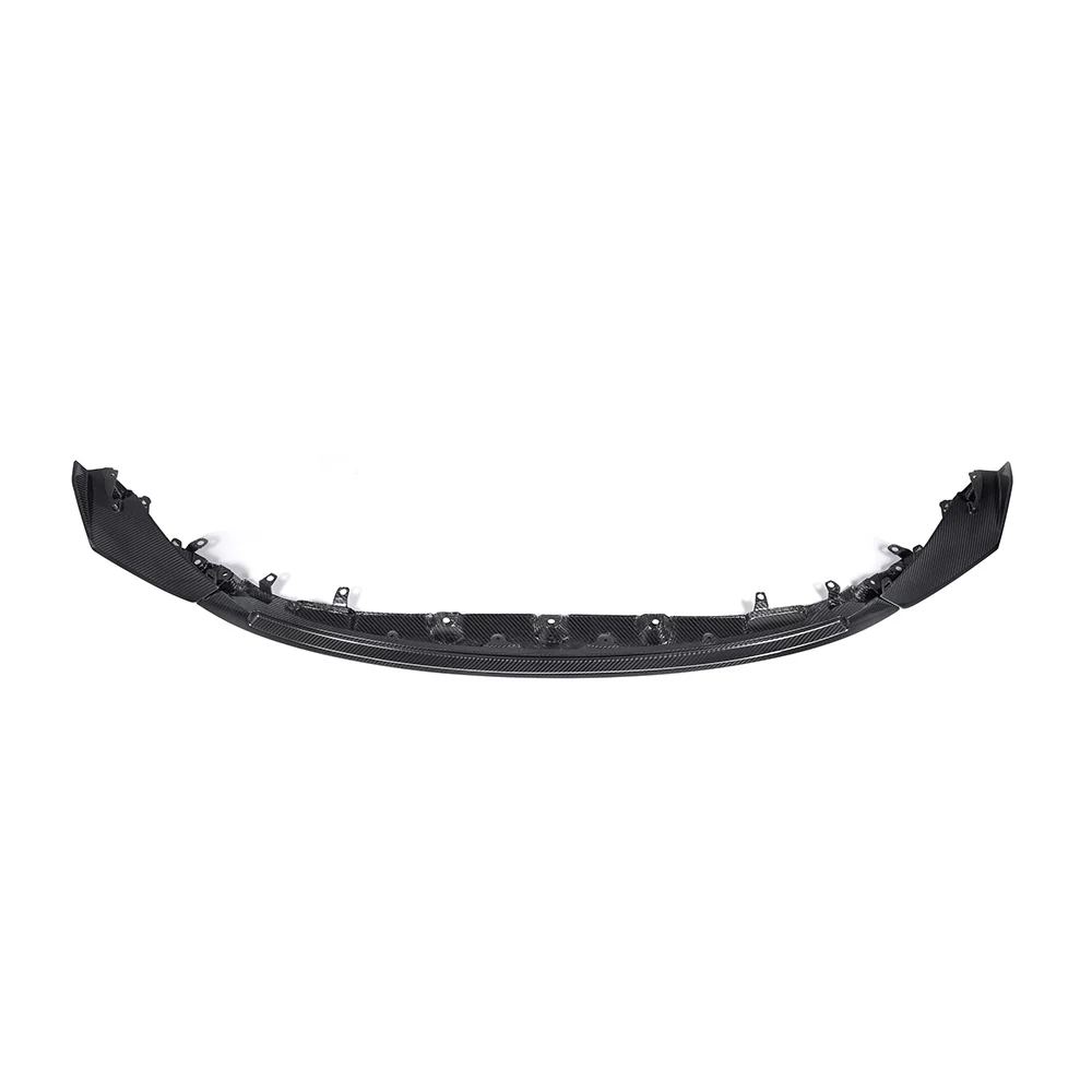 Vorderansicht der CPG+ V2 CS Carbon Frontlippe passend für BMW M4 G82 Coupé und G83 Cabriolet