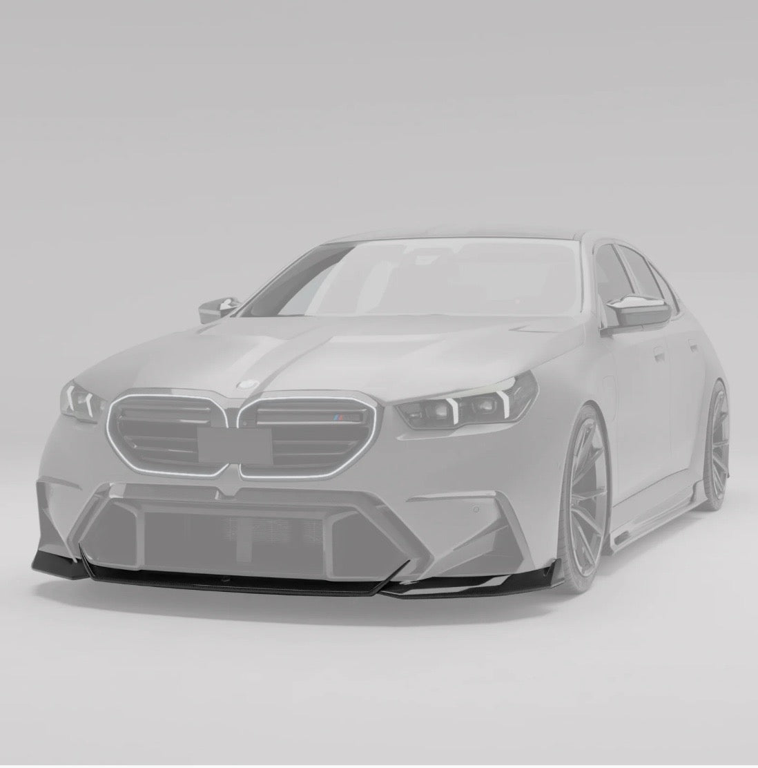 BMW M5 G90 mit RV V1 Carbon Frontlippe in der Frontansicht