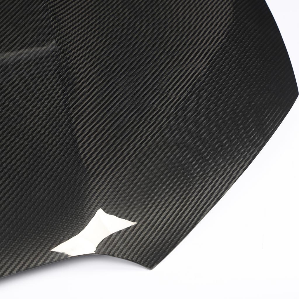 Detailansicht der CPG Dry-Carbon Motorhaube passend für BMW X5 und X6