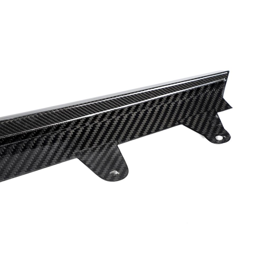 Carbonstruktur der V9 Seitenschweller für BMW X5 M F95 LCI