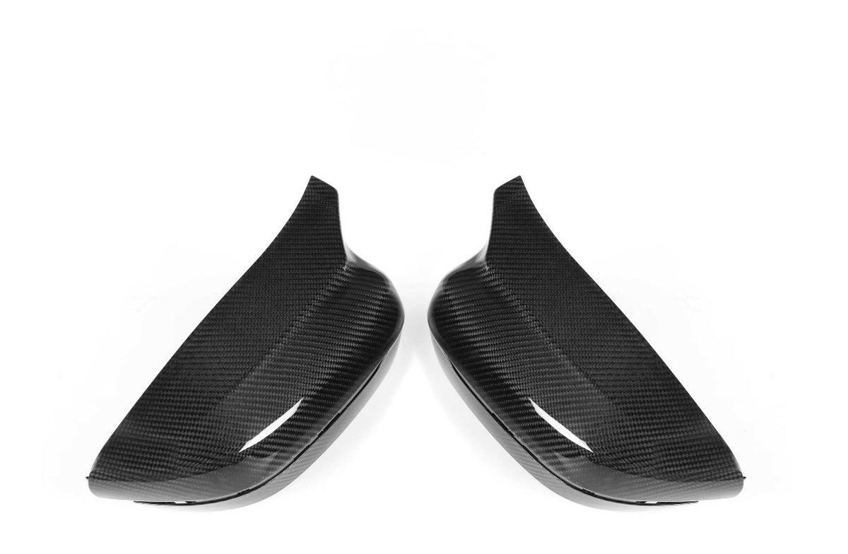 Rückansicht der CPG + F9X Style Dry-Carbon Spiegelkappen für BMW G11 G12 G14 G15 G16 mit geformten Spiegelabdeckungen
